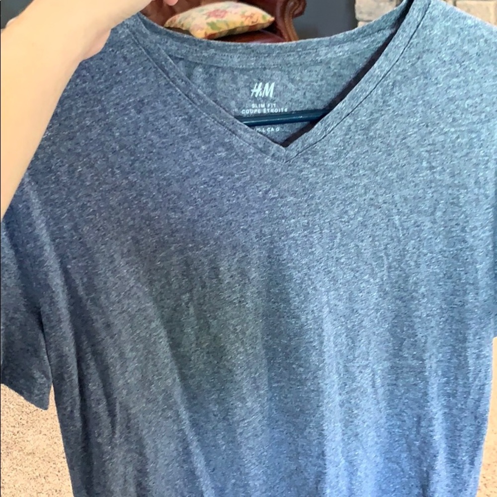 H&M Slim fit V-neck shirts